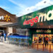 Fotomontaje: fachada de Walmart junto a fachada de Changomás