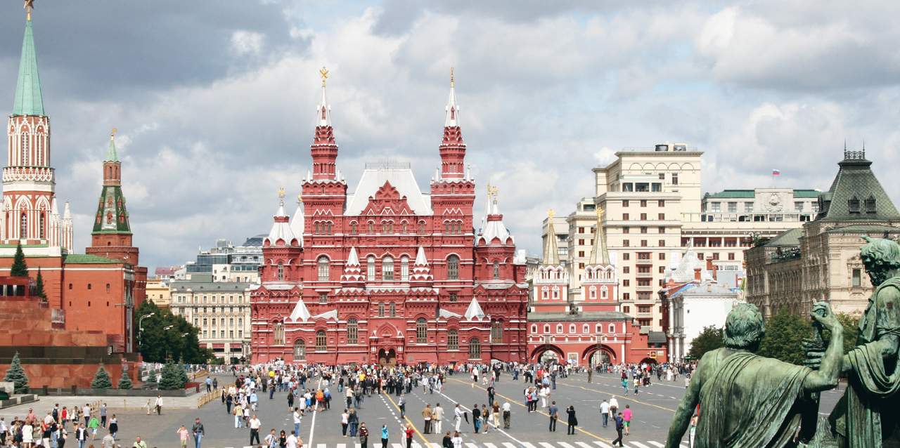 Vista lejana de la Plaza Roja de Moscú, una de las plazas más importantes del mundo.