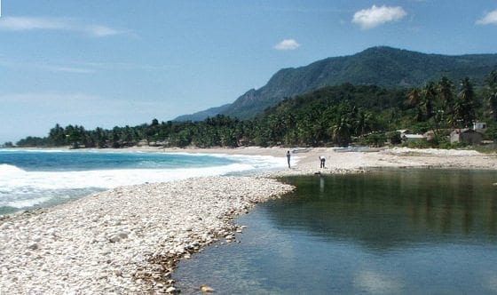 Playa-Bahoruco-Photo-Credit-Surfertoday_com