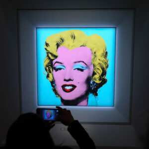retrato de marilyn con arte pop del artista Andy Warhol 