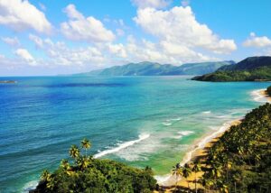 Playa Las Terrenas un lugar para visitar en RD