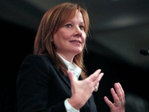 Mary Barra CEO de GM