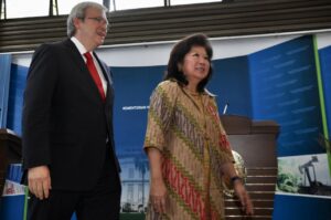 Mari Pangestu en su rol como parte del gabinete de Turismo de Indonesia 