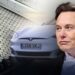 la compañia de elon musk tesla trabaja en una bateria que podria durar 100 años