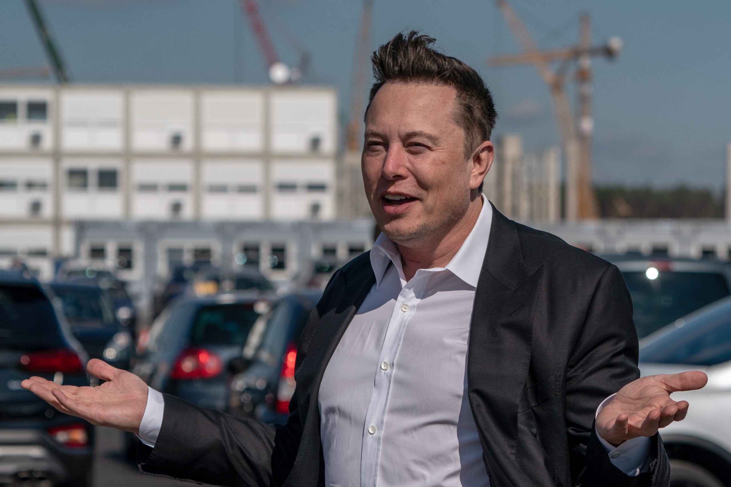 musk despedira al 3.5 % de la plantilla en los proximos tres meses