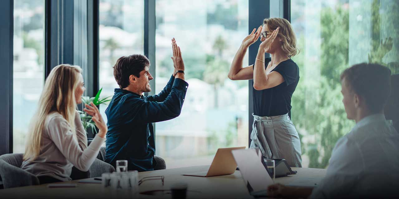 el reconocimiento positivo al trabajo de los empleados aumenta la productividad